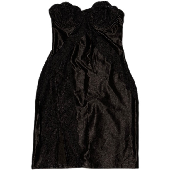 BNWT Missguided x Carli Bybel Lace Side Split strapless mini dress - Picture 5 of 6